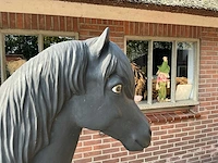 Paardenbeeld - afbeelding 4 van  5