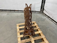 Paardenhoofd van oude hoefijzers - afbeelding 5 van  7