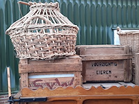 Paardenrijtuig met inhoud - afbeelding 5 van  19