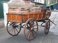 Paardenrijtuig met inhoud - afbeelding 13 van  19