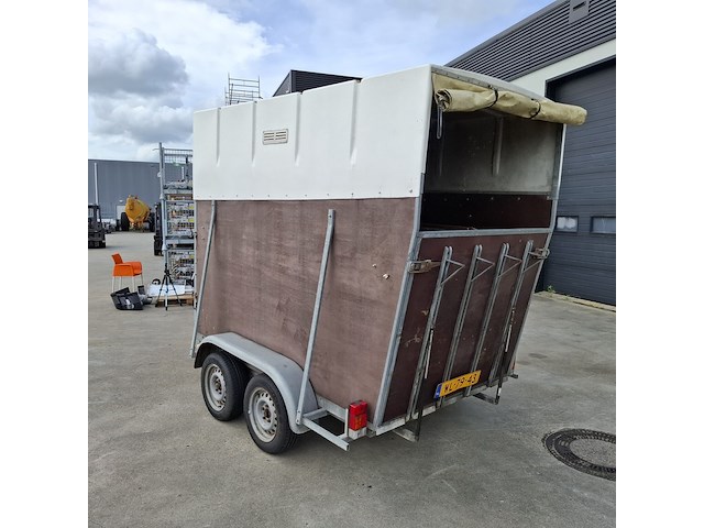 Paardentrailer | 2 paards, equipe, 1800, 1977 - afbeelding 21 van  22