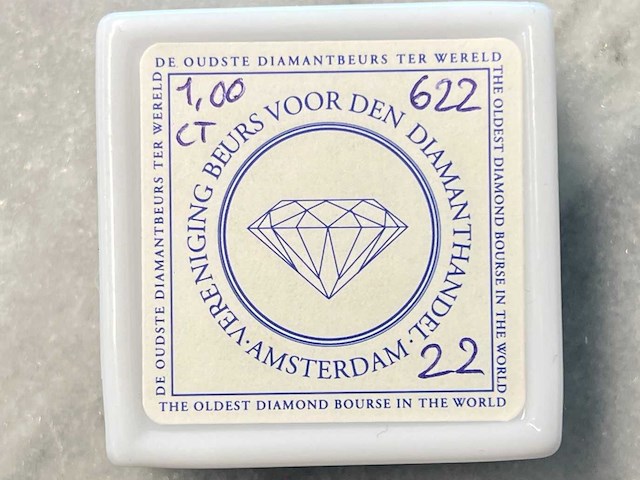 Paarse diamant 1.00 carat natuurlijke diamant - afbeelding 2 van  3