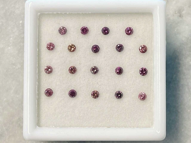 Paarse diamanten lotje 1.06 ct - afbeelding 1 van  3