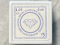 Paarse diamanten lotje 1.06 ct - afbeelding 2 van  3