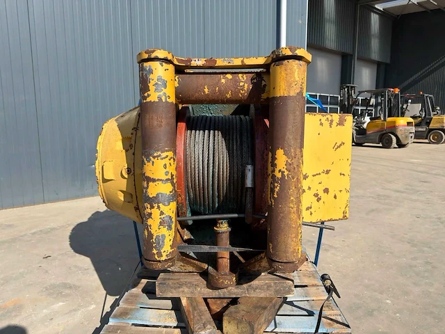 Paccar pa110 hydraulische lier voor caterpillar d6h / d6r / d6t – 2.050 kg - afbeelding 3 van  10