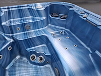 Pacific 5 persoons jacuzzi en buitenspa - afbeelding 20 van  25