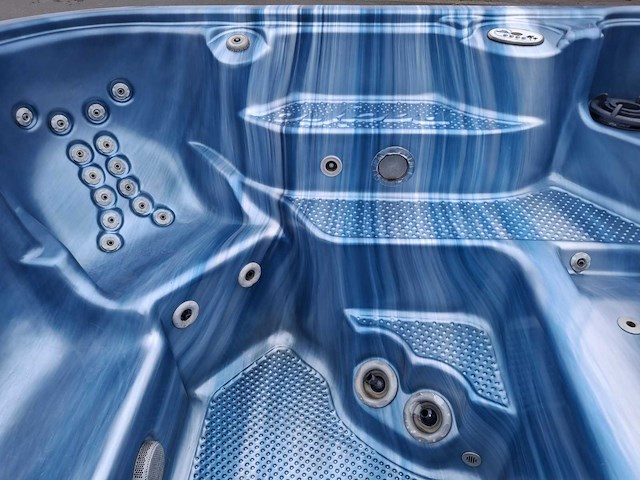 Pacific 5 persoons jacuzzi en buitenspa - afbeelding 21 van  25