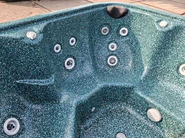 Pacific 6 persoons amerikaans jacuzzi en buitenspa - afbeelding 7 van  20