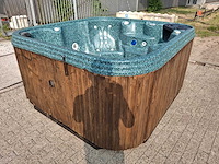 Pacific 6 persoons amerikaans jacuzzi en buitenspa - afbeelding 13 van  20