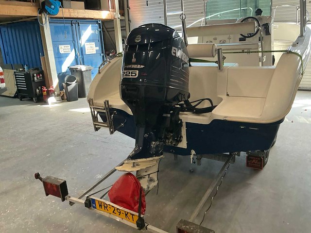 Pacific craft 630 consoleboot met trailer - afbeelding 24 van  43