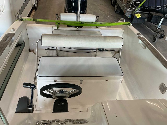 Pacific craft 630 consoleboot met trailer - afbeelding 10 van  43