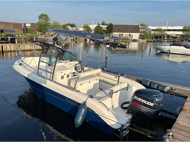 Pacific craft 630 consoleboot met trailer - afbeelding 34 van  43