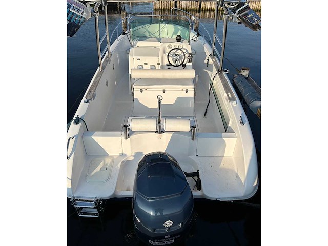 Pacific craft 630 consoleboot met trailer - afbeelding 17 van  43