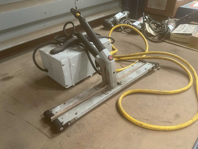 Packaging aids super poly h18 wrapping and packaging machine - afbeelding 1 van  6