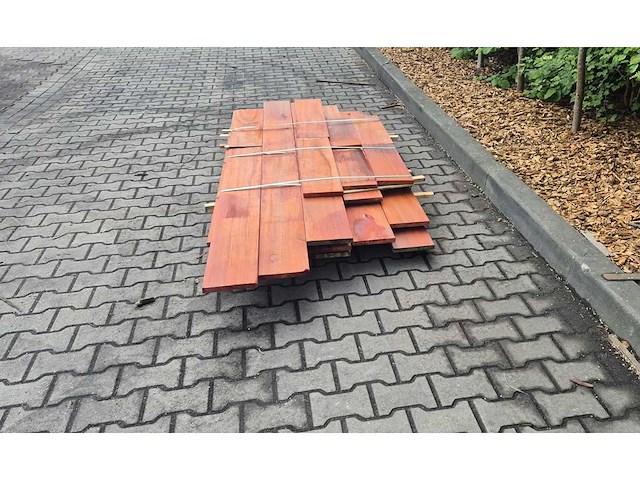 Padouk hardhout vlonderplanken (16x) - afbeelding 2 van  4