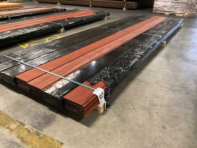 Padouk planchetten 15x130 mm (35x) - afbeelding 1 van  6