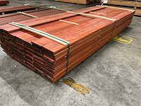 Padouk planken 21x145 mm geschaafd met vellingkant (102x) - afbeelding 2 van  5