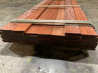 Padouk planken 21x145 mm geschaafd met vellingkant (46x) - afbeelding 4 van  6