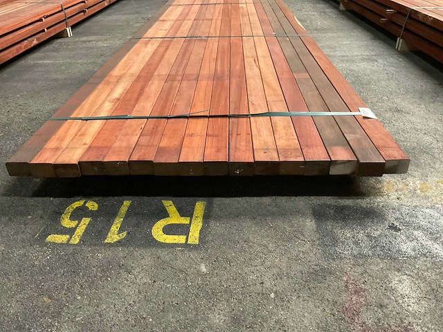 Padouk regels 40x60 mm geschaafd (16x) - afbeelding 2 van  5
