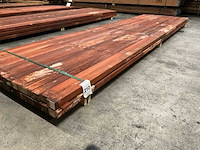 Padouk regels 40x60 mm geschaafd (32x) - afbeelding 1 van  3