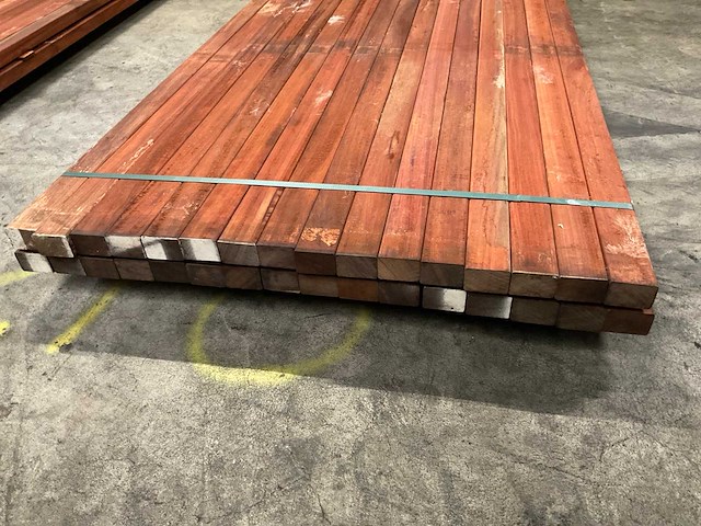 Padouk regels 40x60 mm geschaafd (32x) - afbeelding 3 van  3