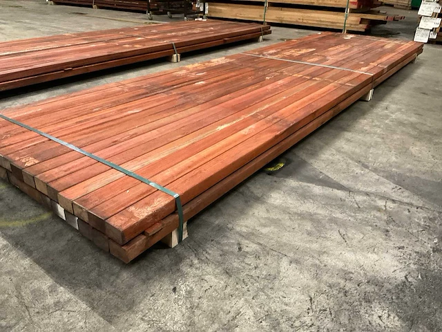 Padouk regels 40x60 mm geschaafd (32x) - afbeelding 3 van  6
