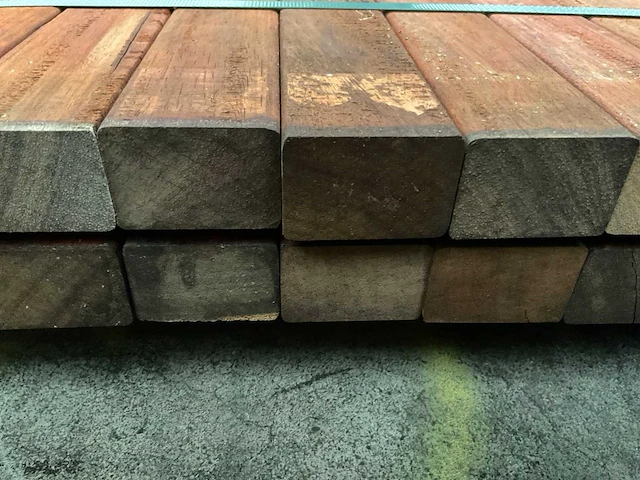 Padouk regels 40x60 mm geschaafd (32x) - afbeelding 6 van  6