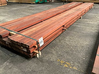 Padouk regels 40x60 mm geschaafd (46x) - afbeelding 1 van  6