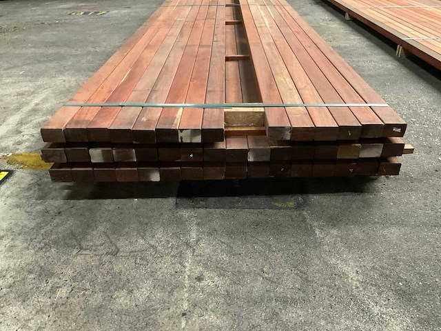 Padouk regels 40x60 mm geschaafd (46x) - afbeelding 2 van  6