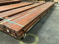 Padouk regels 40x60 mm geschaafd (46x) - afbeelding 3 van  6