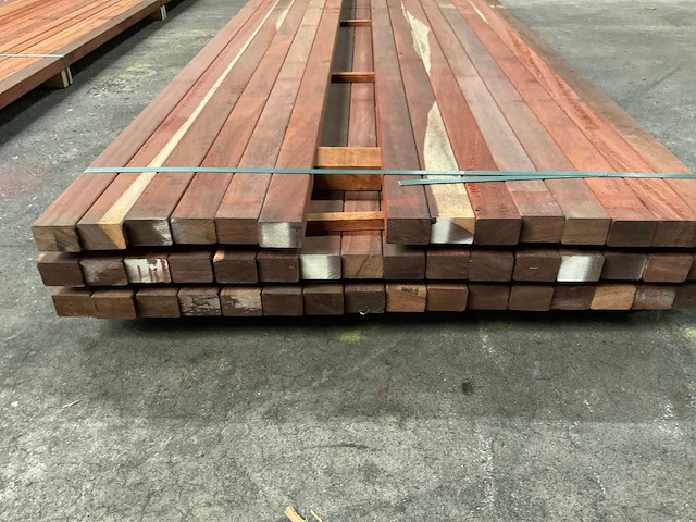 Padouk regels 40x60 mm geschaafd (46x) - afbeelding 4 van  6