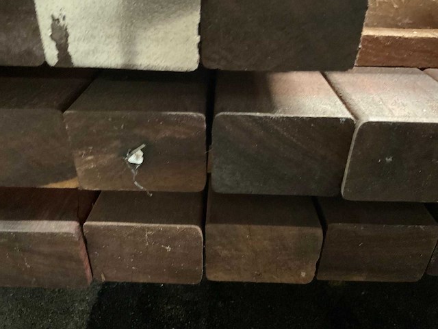 Padouk regels 40x60 mm geschaafd (46x) - afbeelding 6 van  6