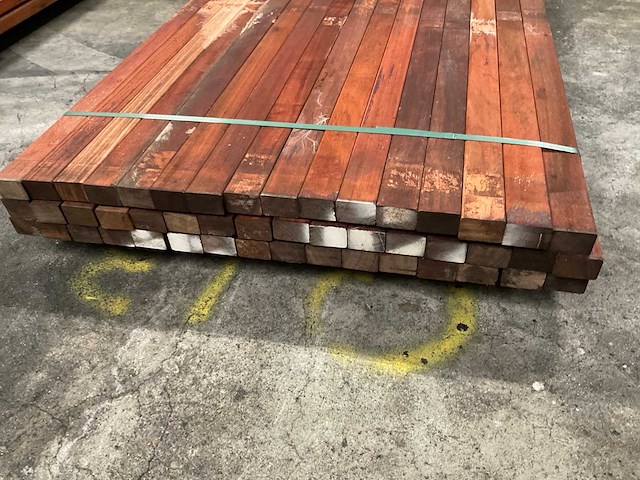 Padouk regels 40x60 mm geschaafd (48x) - afbeelding 4 van  6