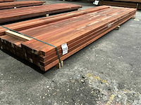 Padouk regels 40x60 mm geschaafd (57x) - afbeelding 1 van  6