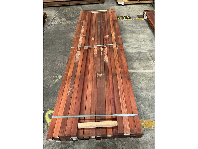 Padouk regels 40x60 mm geschaafd (57x) - afbeelding 5 van  6