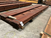 Padouk regels geschaafd 40x60 mm (27x) - afbeelding 1 van  4