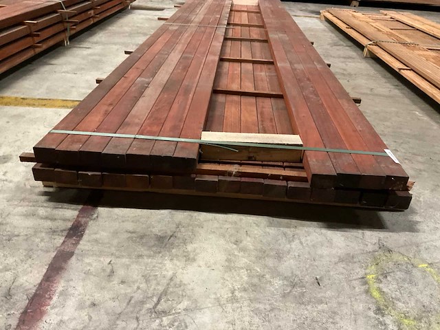 Padouk regels geschaafd 40x60 mm (27x) - afbeelding 2 van  4