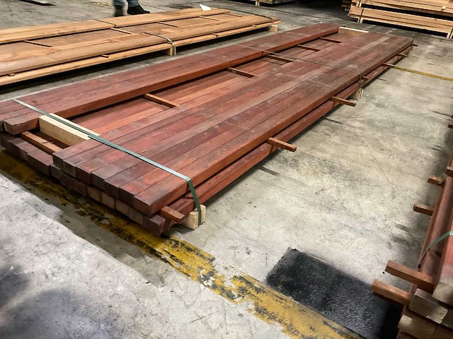 Padouk regels geschaafd 40x60 mm (27x) - afbeelding 3 van  4