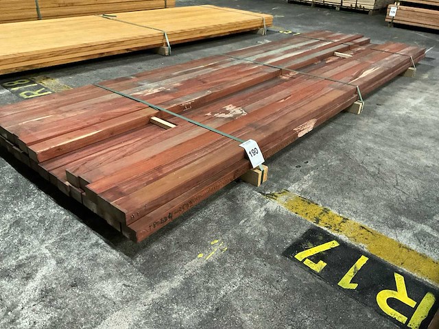 Padouk regels geschaafd 40x60 mm (29x) - afbeelding 1 van  5