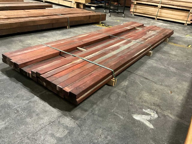 Padouk regels geschaafd 40x60 mm (29x) - afbeelding 3 van  5