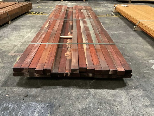 Padouk regels geschaafd 40x60 mm (29x) - afbeelding 4 van  5