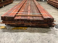 Padouk regels geschaafd 40x60 mm (55x) - afbeelding 4 van  6