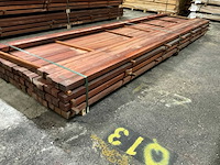 Padouk regels geschaafd 40x60 mm (55x) - afbeelding 3 van  6