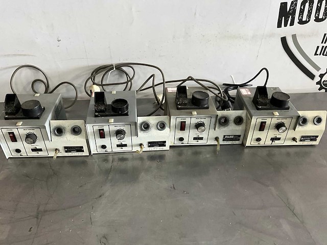 Pagina soldeerstations (9x) - afbeelding 1 van  4