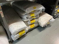 Pakken nessel stof (circa. 70 stuks) - afbeelding 15 van  26