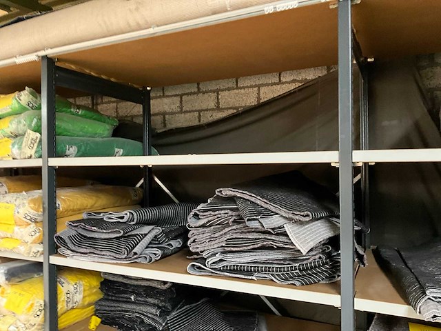 Pakken stof (circa. 125 stuks) - afbeelding 2 van  21