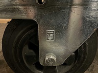 Pakketwagen 1 zijde open v.v. verstelbare etage, 4x wicke zwenkwiel 80x72x170cm (5x) - afbeelding 3 van  4