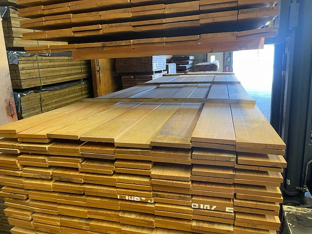 Pakoeli planken geschaafd 3500x140x16mm (76x) - afbeelding 1 van  3