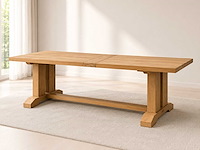 Palaus houten eetkamertafel