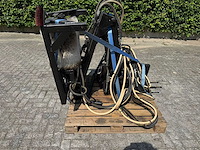 Palen borstelmachine - afbeelding 1 van  5